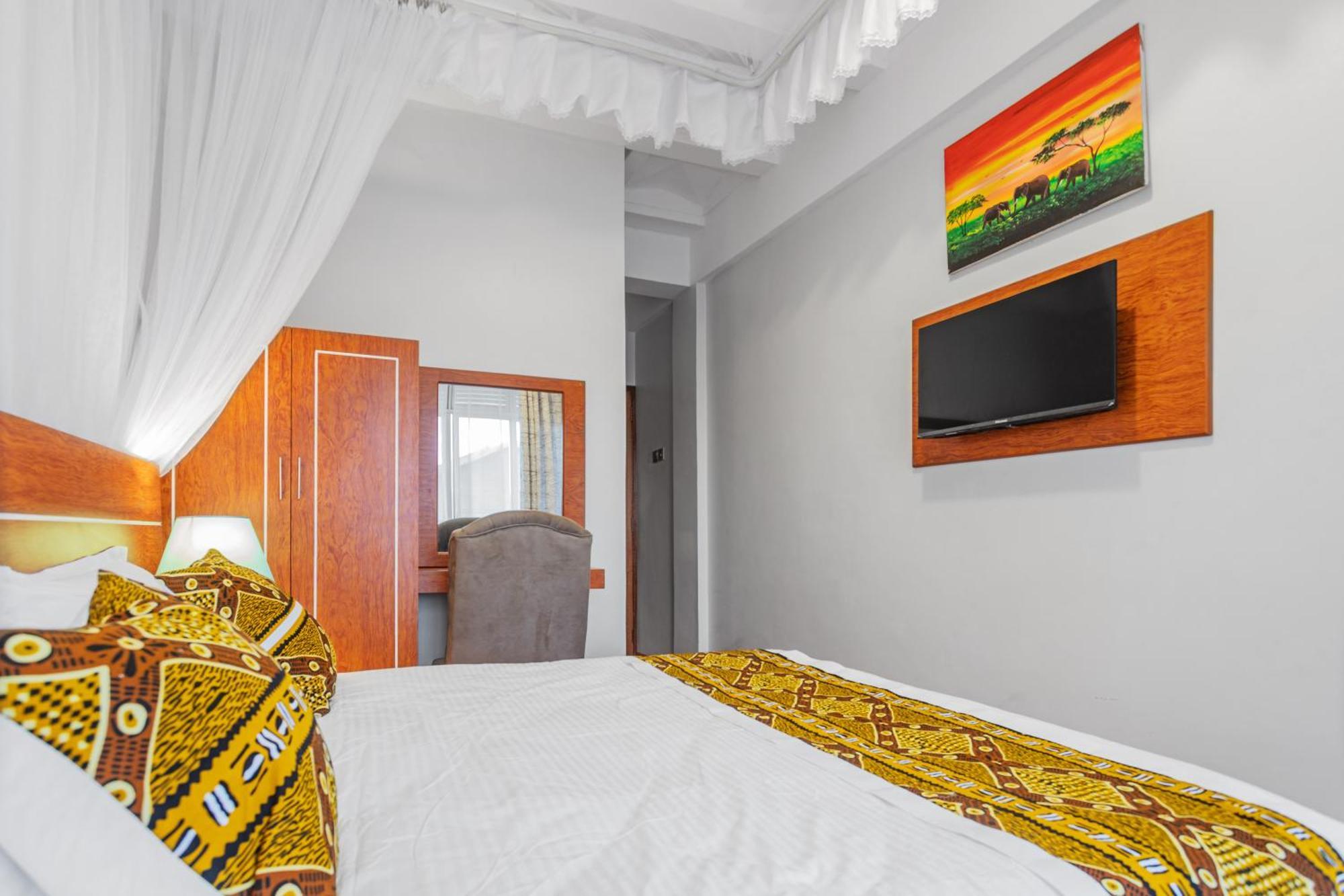 فندق Ambrosia Heights عنتيبي المظهر الخارجي الصورة