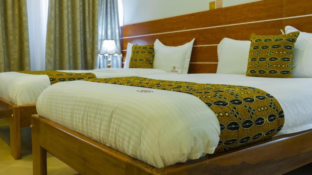 فندق Ambrosia Heights عنتيبي المظهر الخارجي الصورة
