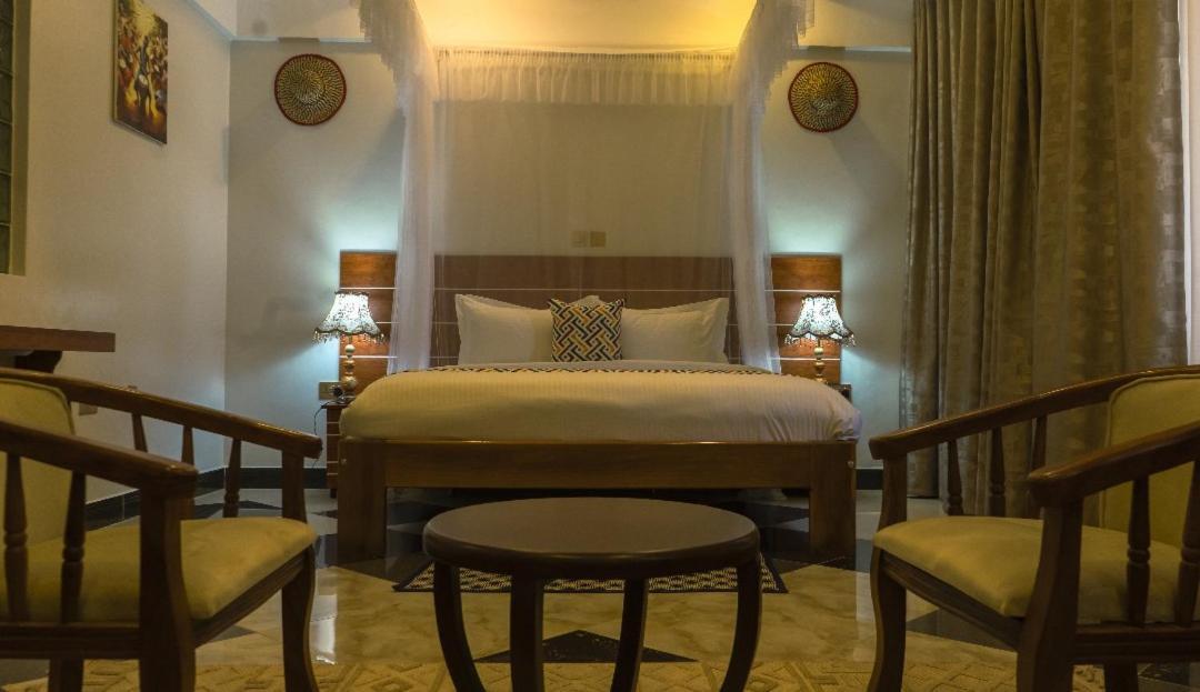 فندق Ambrosia Heights عنتيبي المظهر الخارجي الصورة