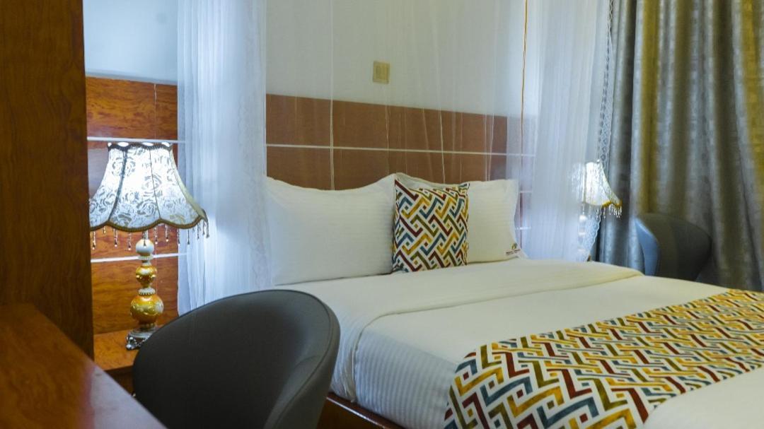 فندق Ambrosia Heights عنتيبي المظهر الخارجي الصورة