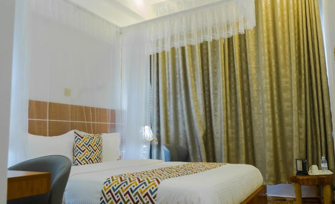 فندق Ambrosia Heights عنتيبي المظهر الخارجي الصورة